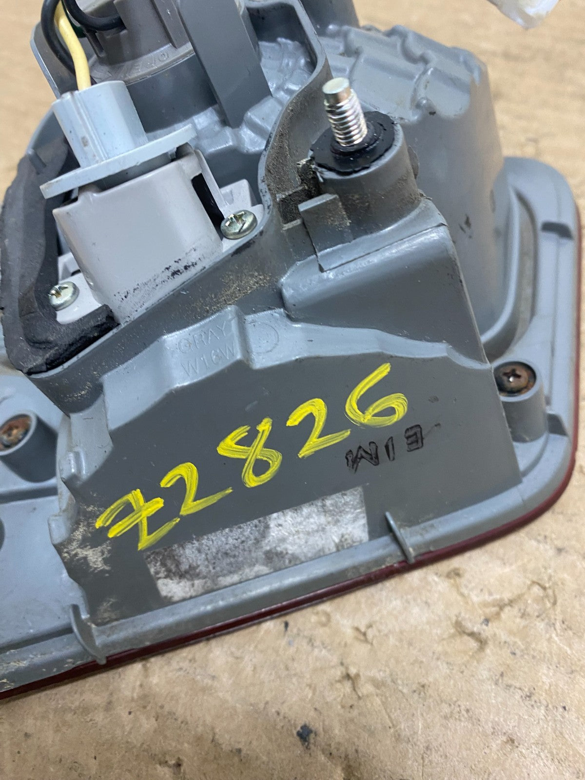 2010 to 2013 Kia Forte Right Passenger RH Side Tail Light Inner Oem Z2826 DW5