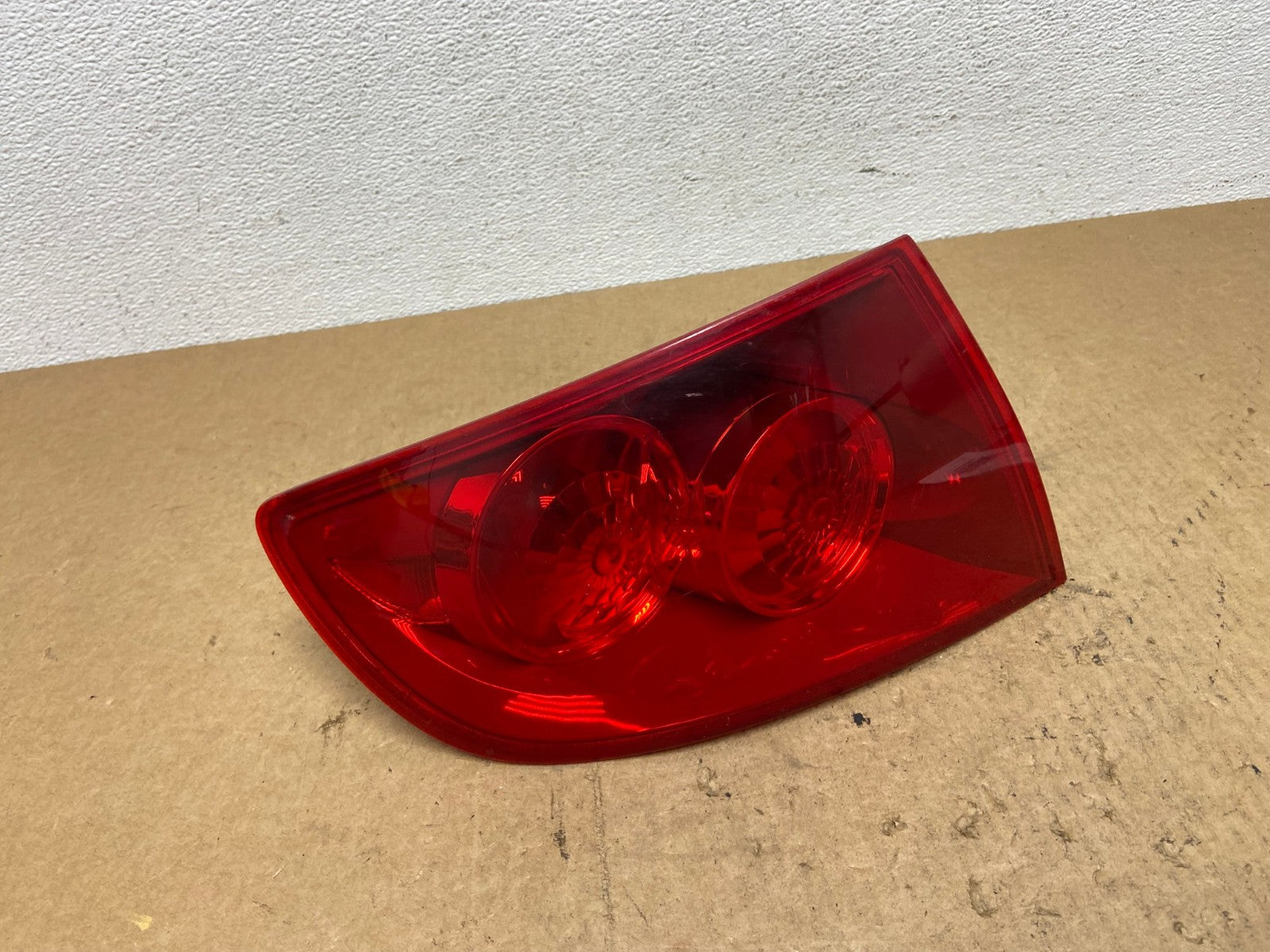 2004 2005 2006 Mazda 3 Sedan Right Passenger RH Side Tail Light Q8029 DW0
