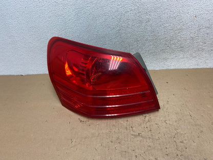 2008 to 2015 Nissan Rogue Left Driver LH Side Tail Light AG44000