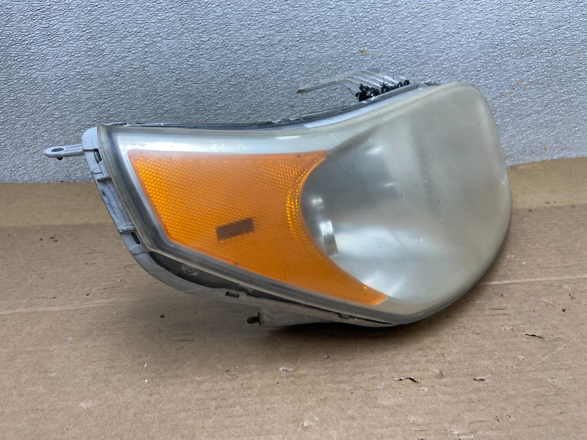 2007-2011 Chevrolet Aveo 5 Hatchback Right Passenger Headlight Halogen AB5180 DG2