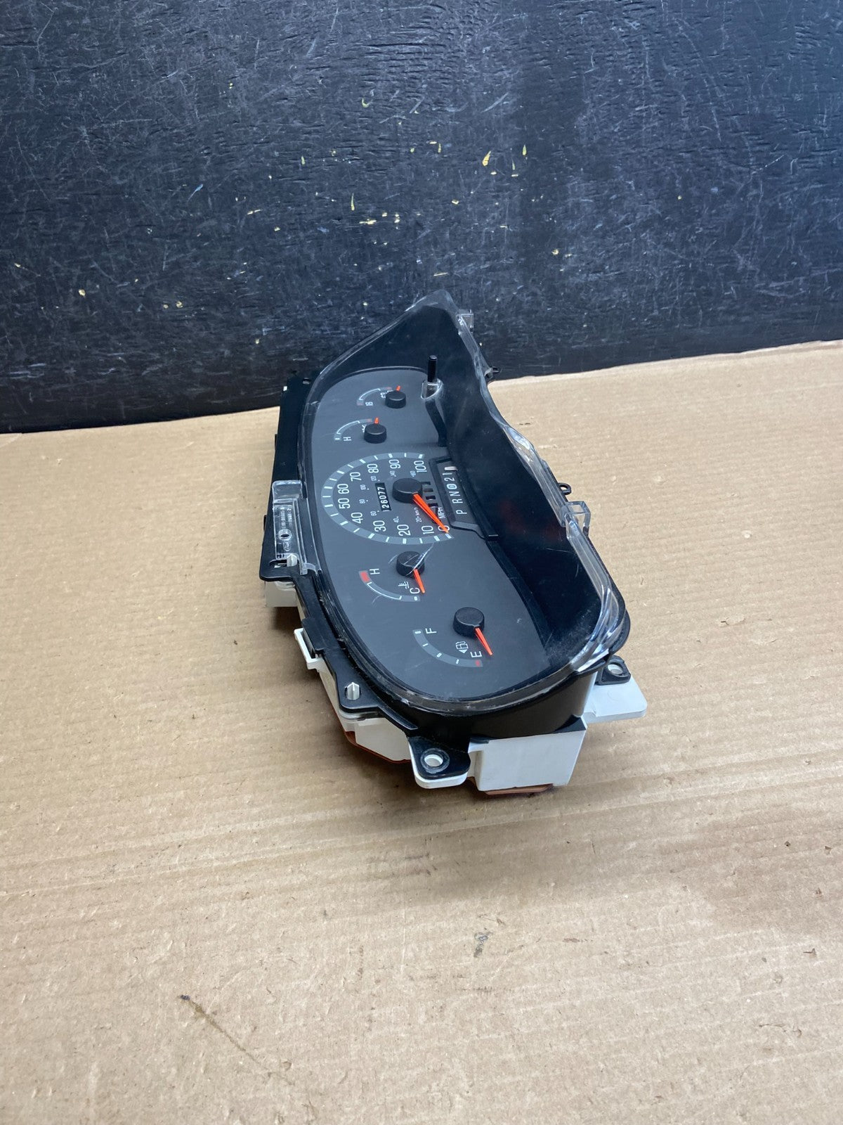 2000-2002 Ford Econoline E250 E350 Van Speedometer Instrument Cluster ah1434 DG1