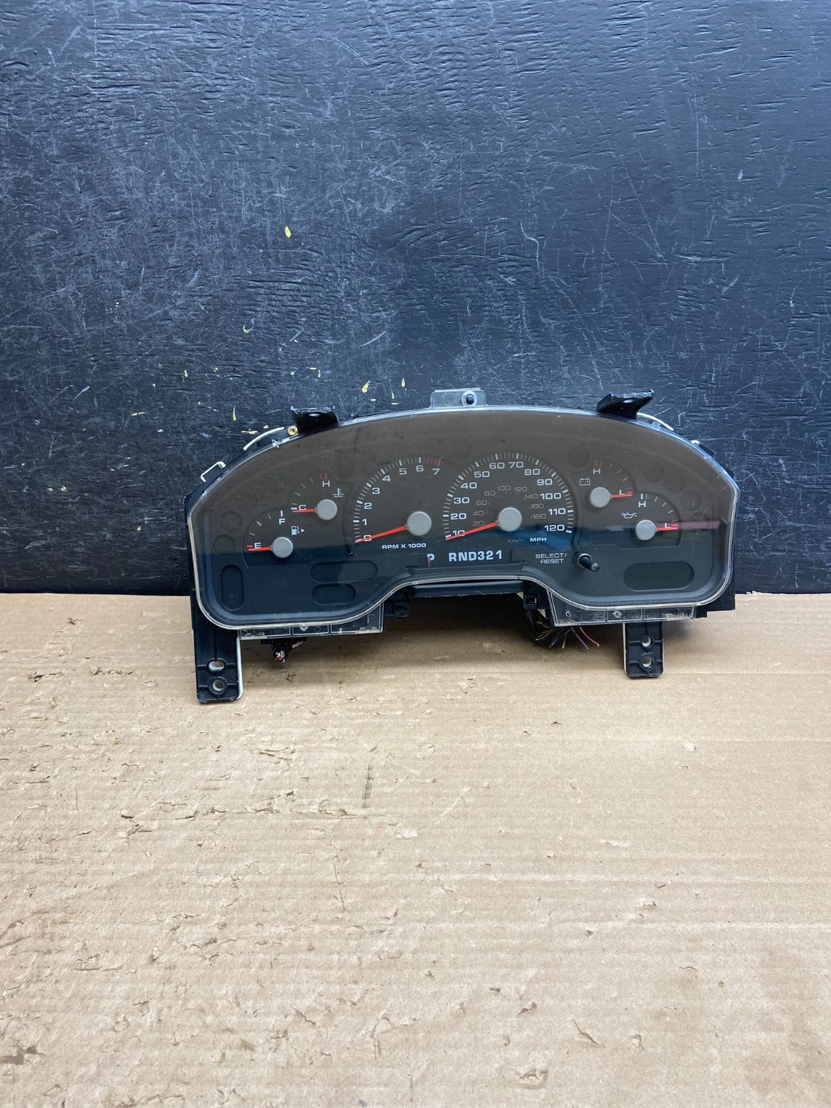2002 Ford Explorer Speedometer Cluster Gauge AG8617 DG0