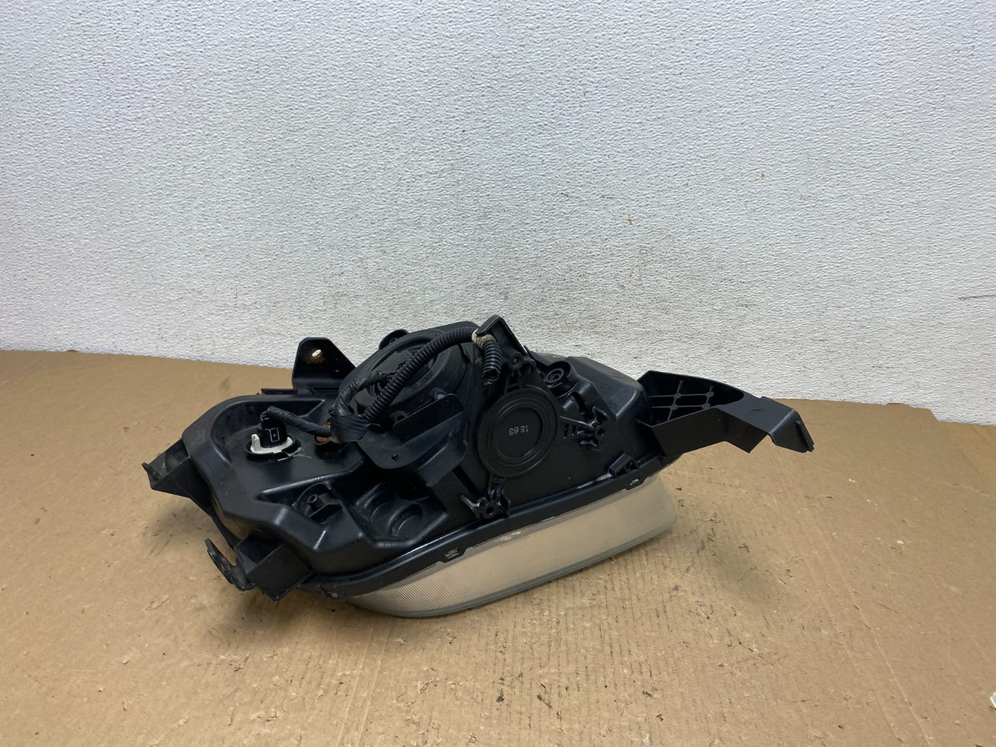 2003 to 2006 Honda Element Left Driver Lh Side Headlight AD8835 DW7