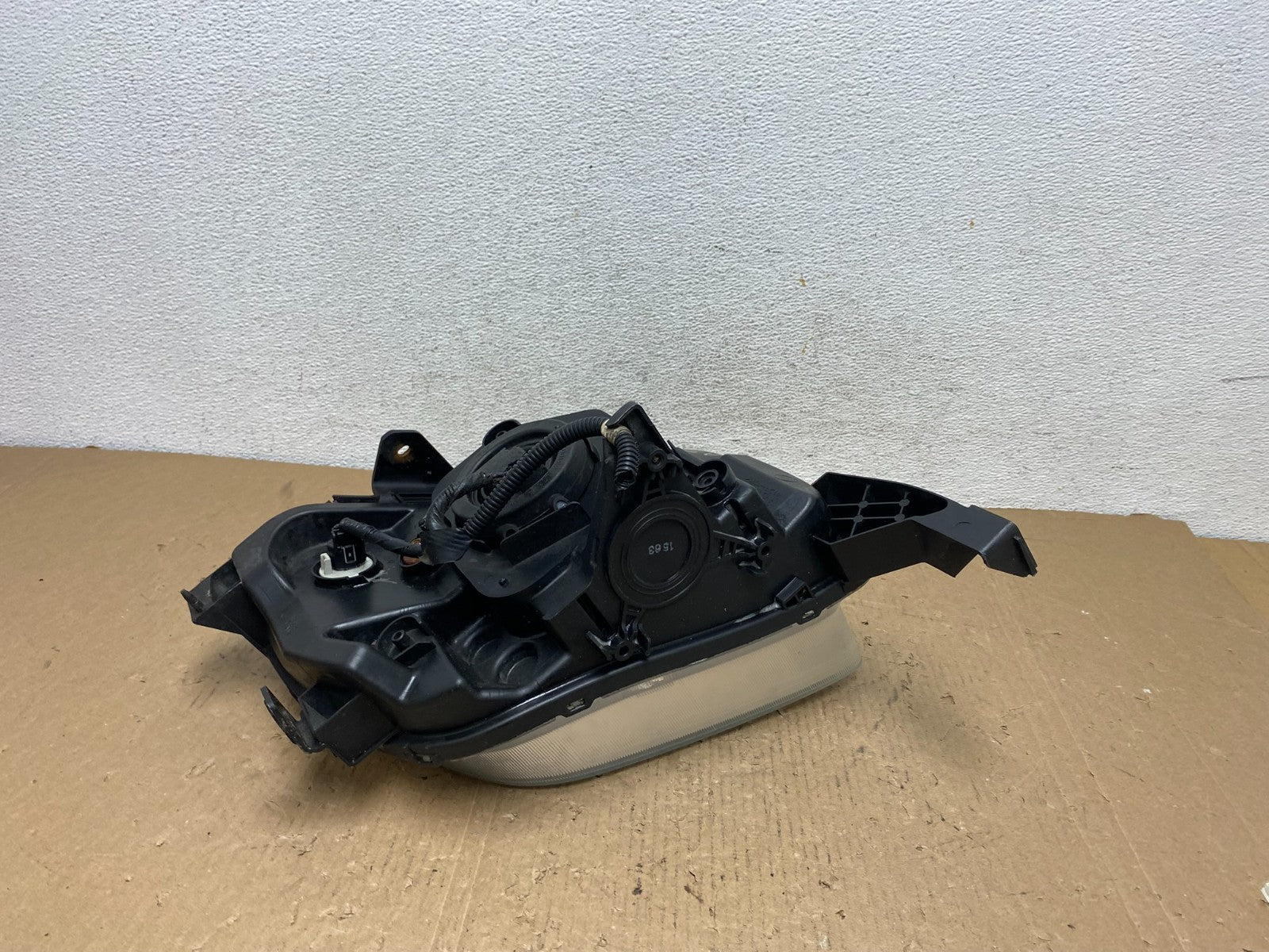 2003 to 2006 Honda Element Left Driver Lh Side Headlight AD8835 DW7