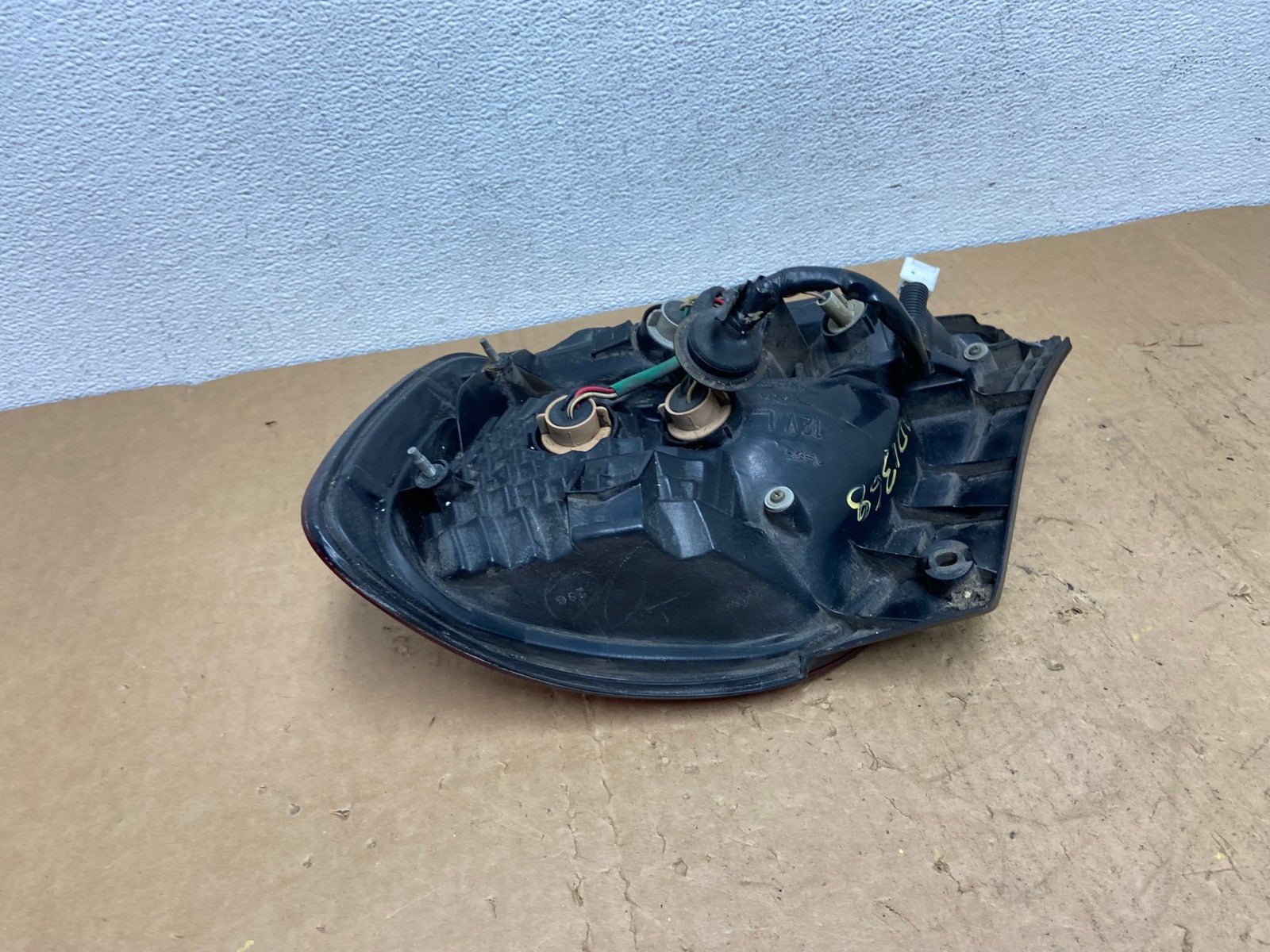 2001 - 2005 Lexus Gs300 Gs400 Gs430 Left Driver LH Side Tail Light AD1368 LK6