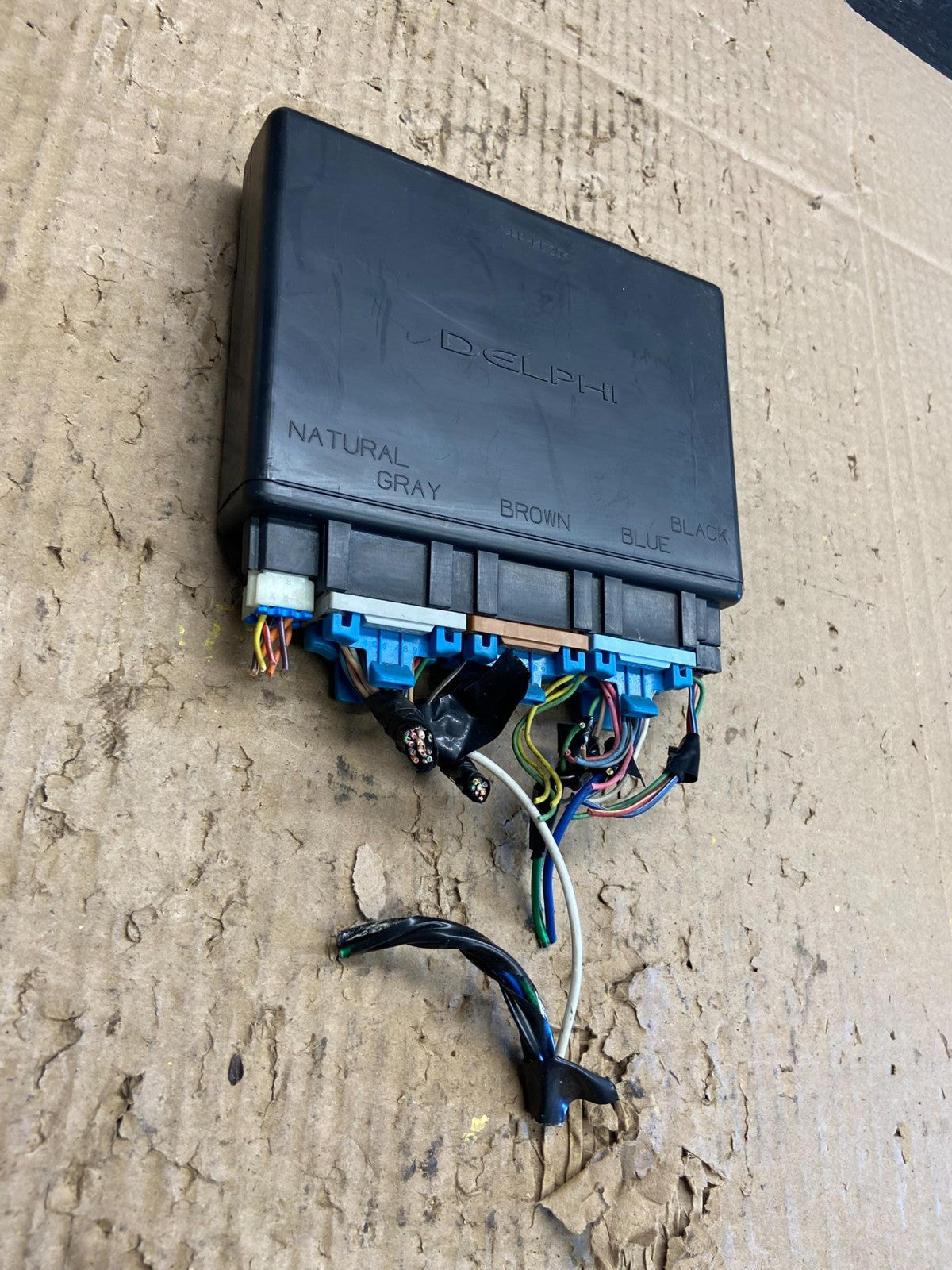 2003-2006 Silverado Suburban Tahoe Body Control BCM Module AD1995 DG2