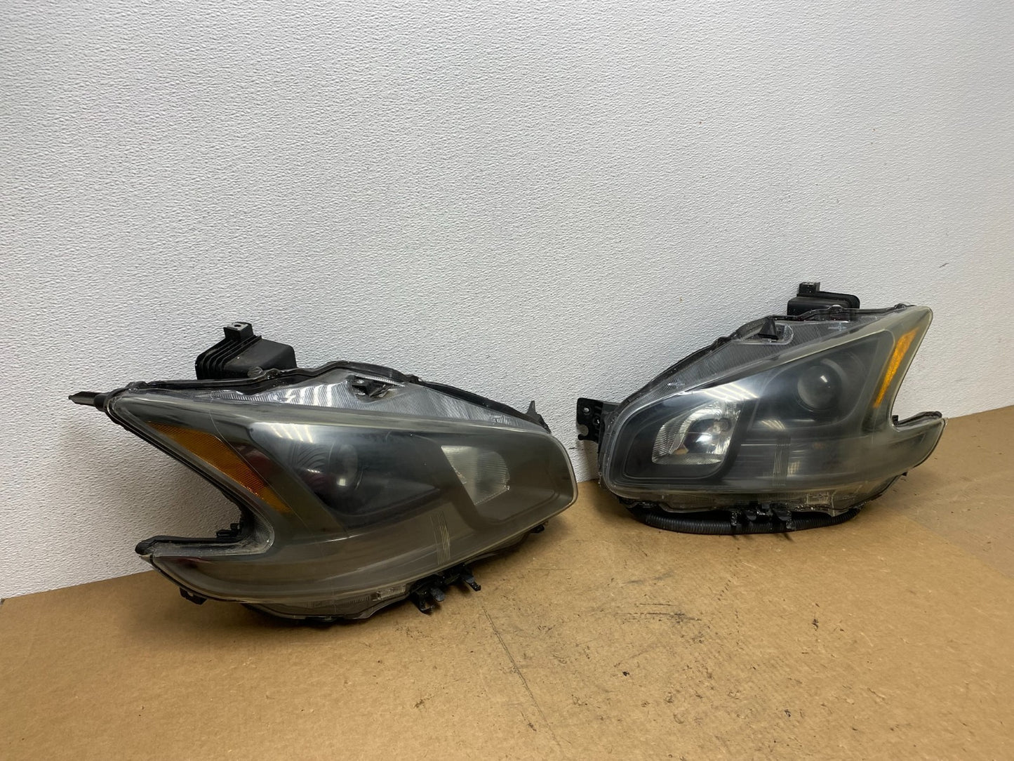 Halogen 2009 to 2014 Nissan Maxima Left+Right Set Side Headlights AC3481 DW2