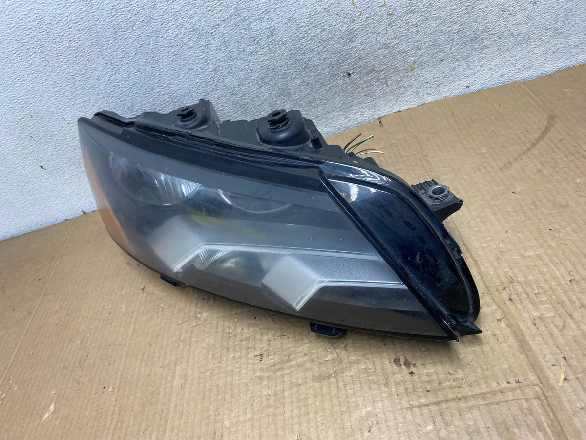 2012-2015 Volkswagen Passat Right Passenger RH Halogen Headlight AI8073 DW1