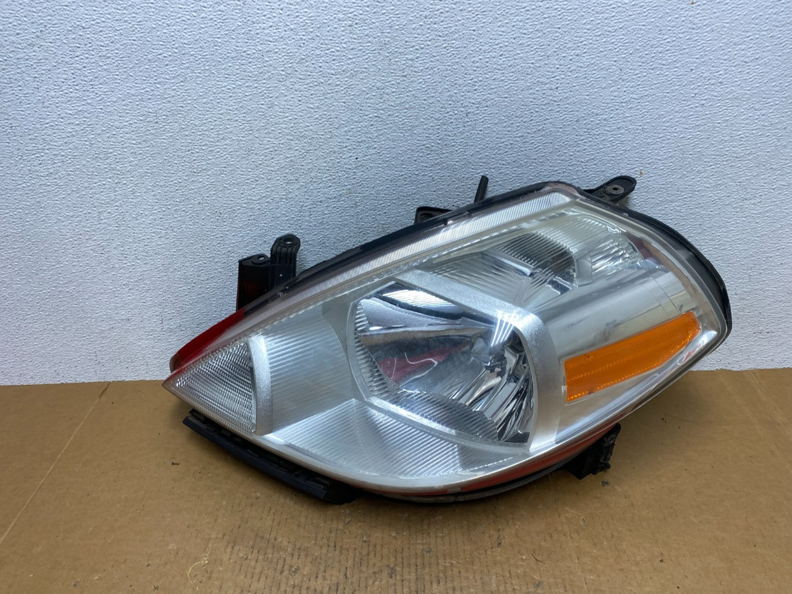 2008 to 2012 Nissan Versa Headlight Halogen Left Driver Lh Side AE0593 DW0