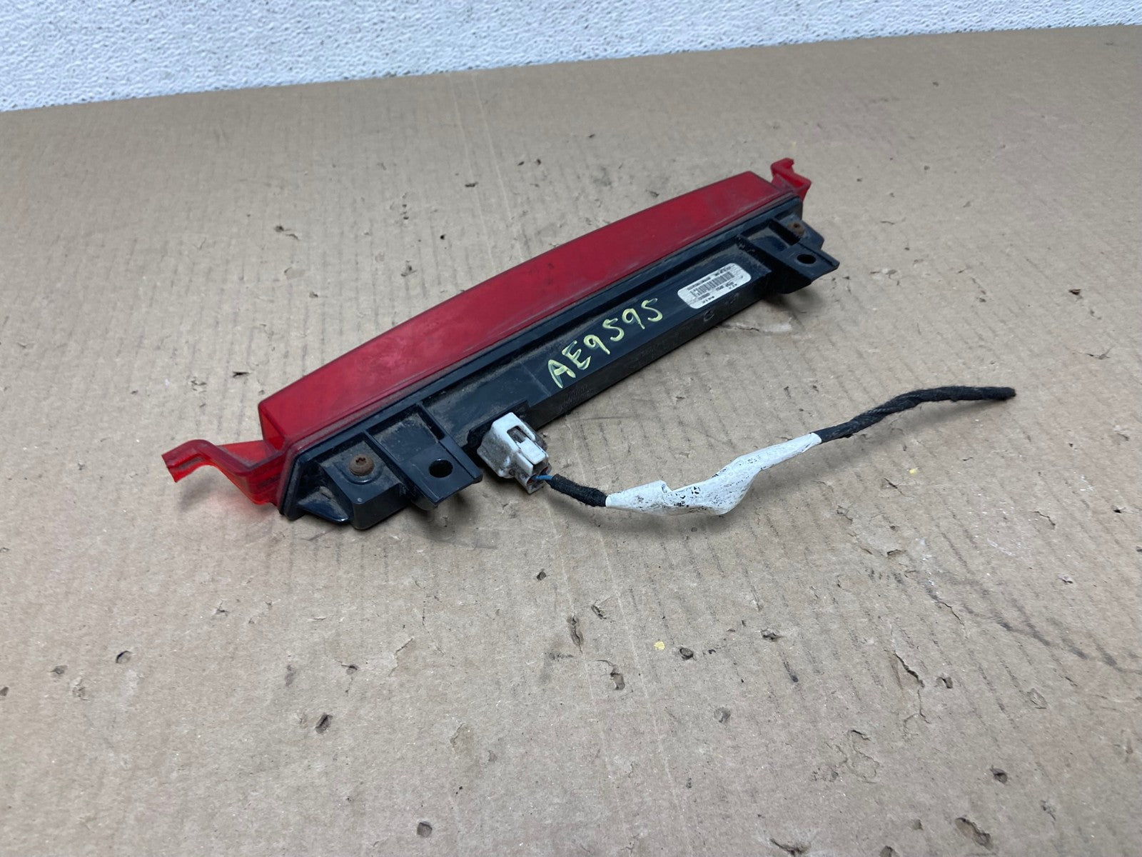 2009-2017 Chevrolet Traverse High Mounted 3rd Third Stop Brake Light AE9595 LK4