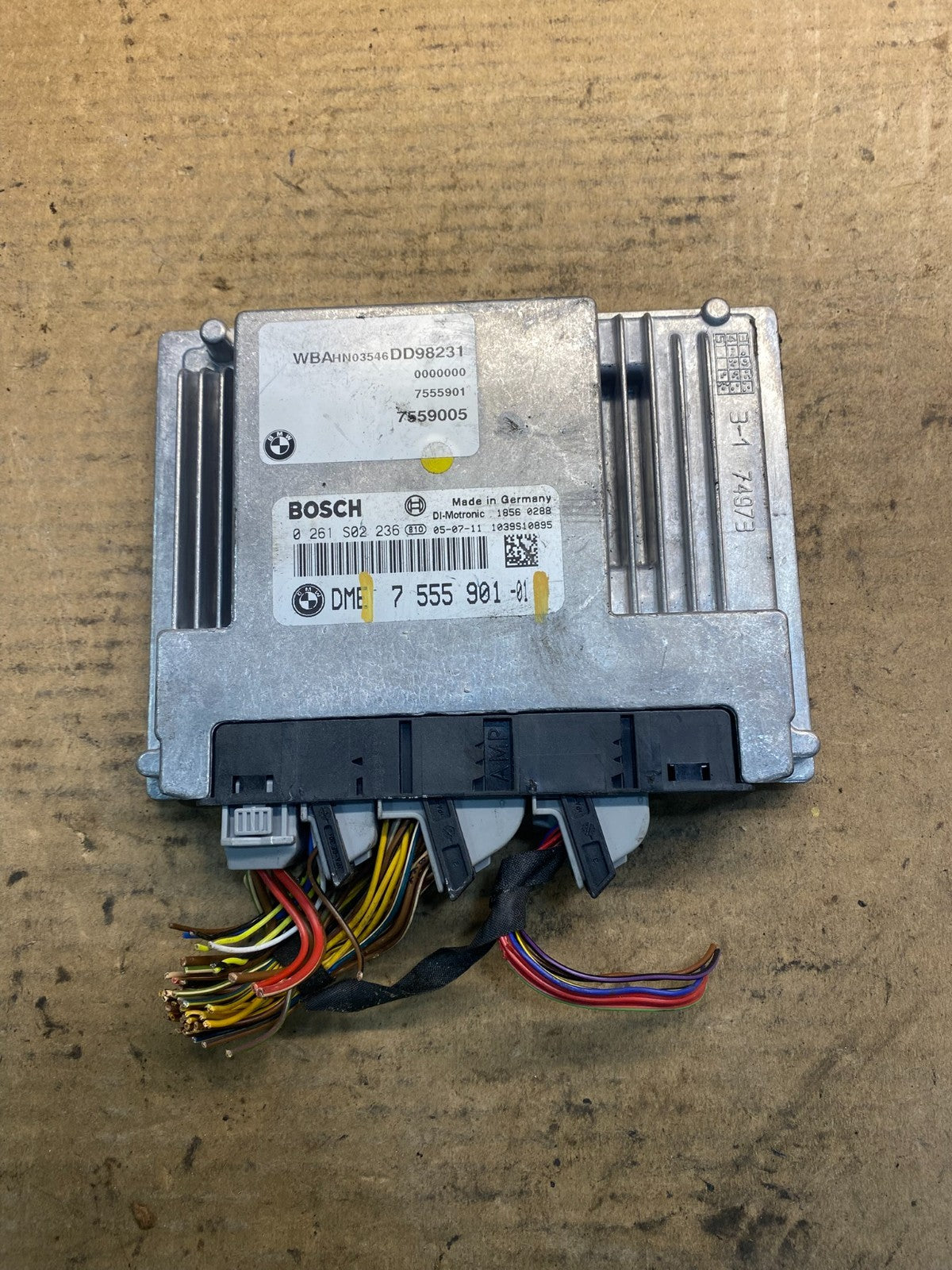 BMW 7 Computer Module ECU ECM 7 555 901-01 AA17100
