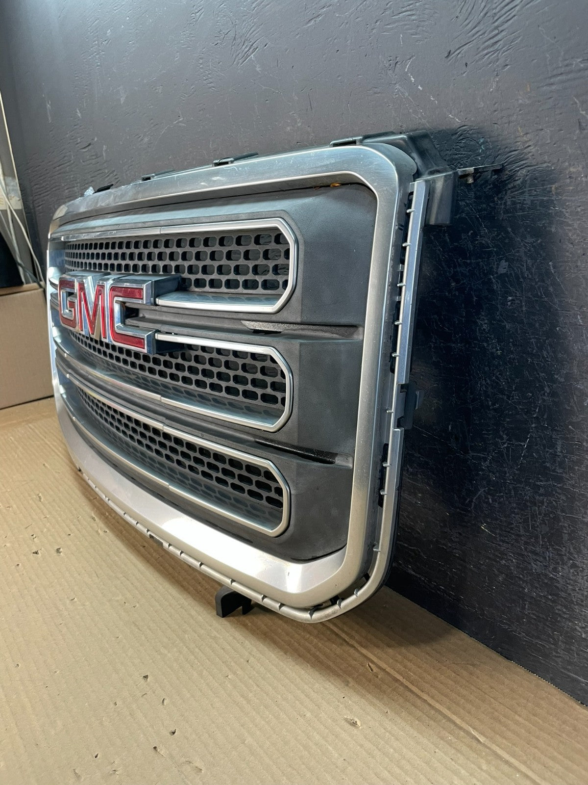 2013 2014 2015 GMC Acadia Front Upper Grill Grille AF3331 DG1