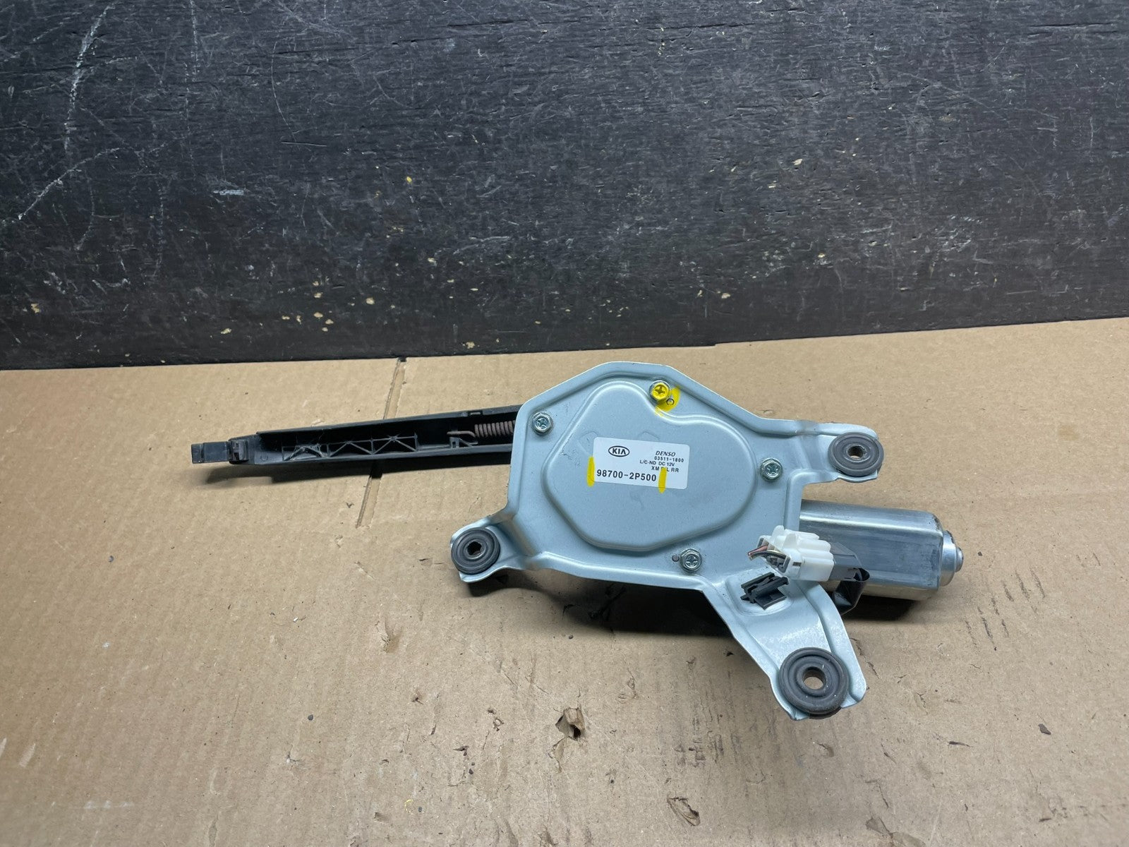 2014-2015 Kia Sorento Rear Glass Windshield Wiper Motor V8765 DG5