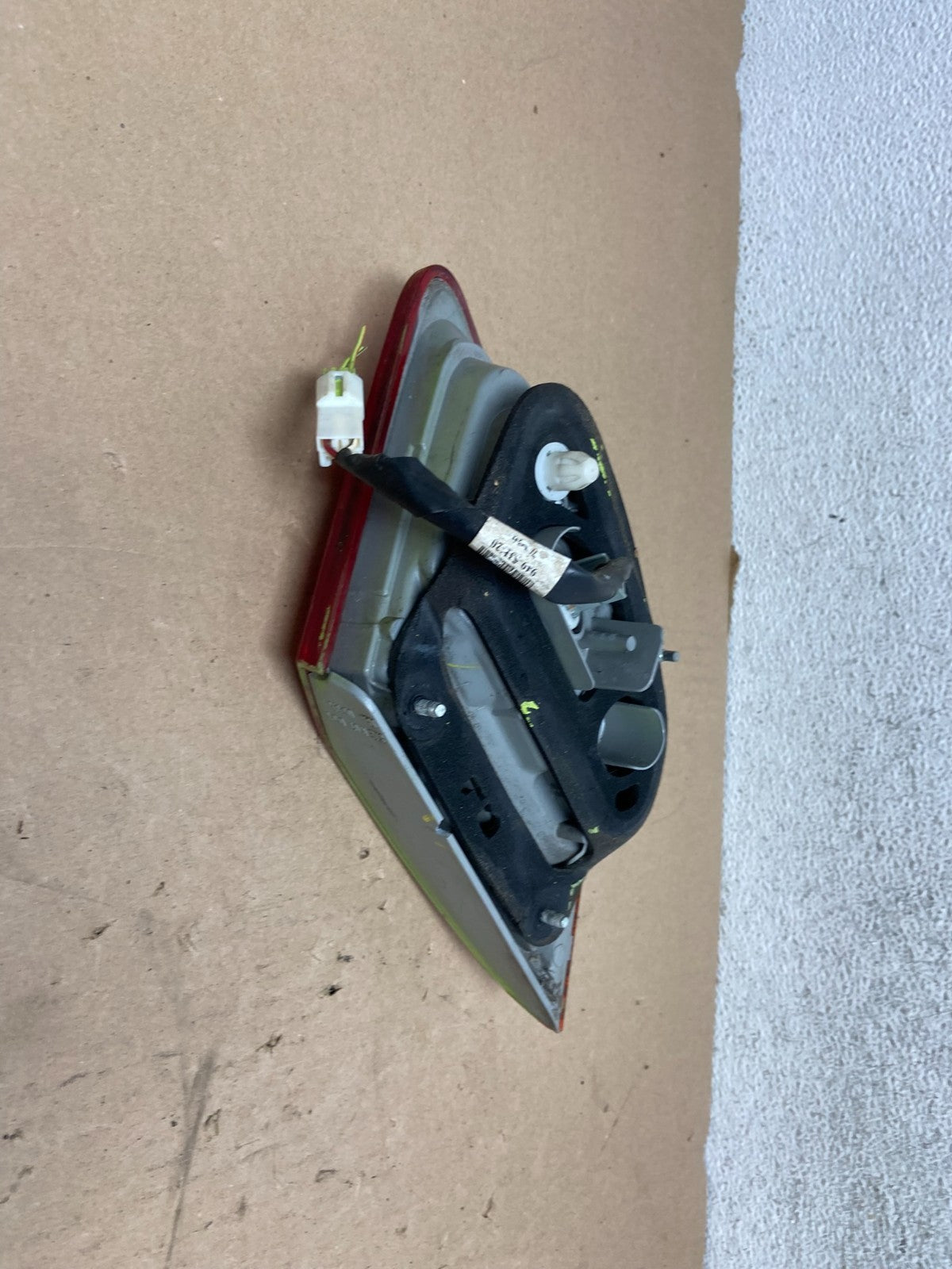 2010 - 2011 Toyota Camry Left Driver LH Side Inner Tail Light AG40696