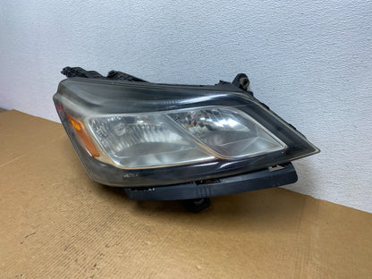 2013-2017 Chevrolet Traverse Right Passenger Side Halogen Headlight AE0553 DW1