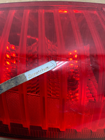 2007 to 2010 Kia Sedona Right Passenger RH Side Tail Light AI3702 LK3
