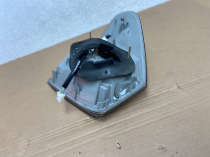 2004 to 2009 Lexus Rx350 RX330 Right Passenger Tail Light AD4142 LK5