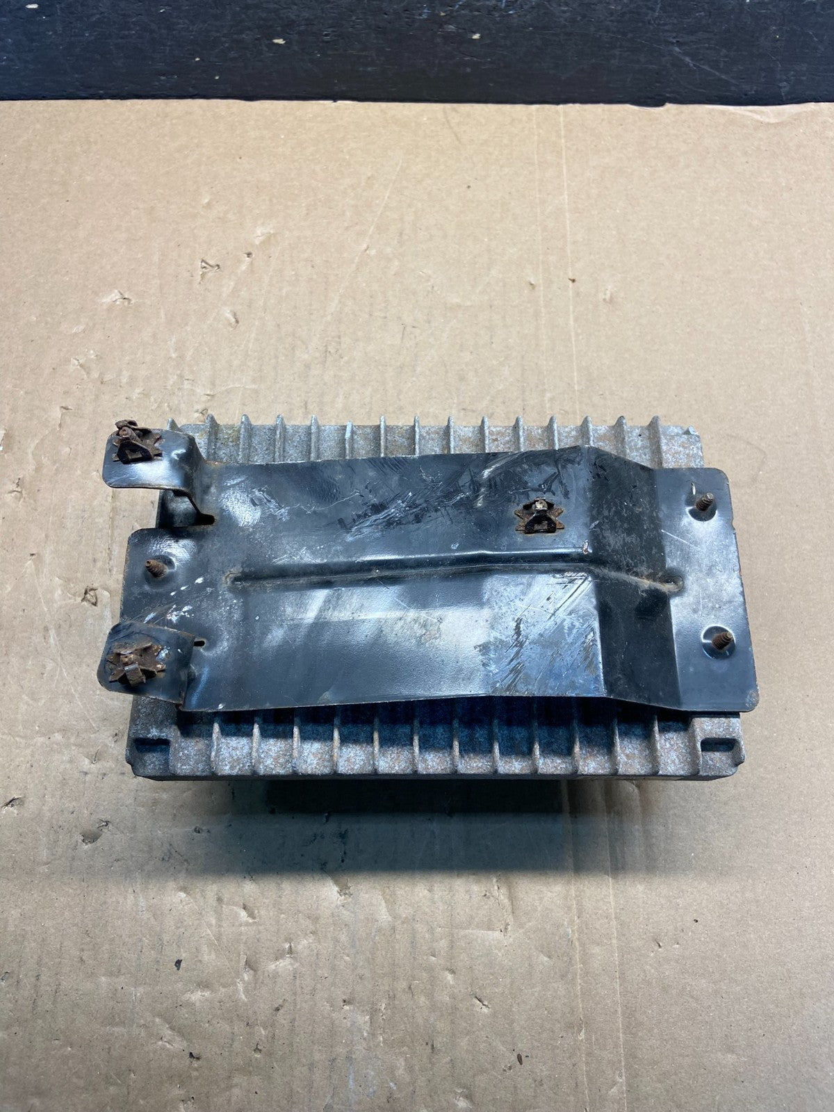 2006 Chrysler Town Country Caravan Engine Control ECU P05187758AA ag1623 DG1