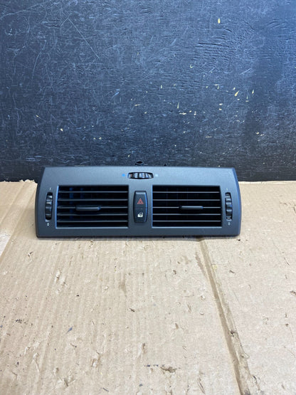 2004 to 2010 BMW X3 Center Console Dash Air Vent AI2836 DW0