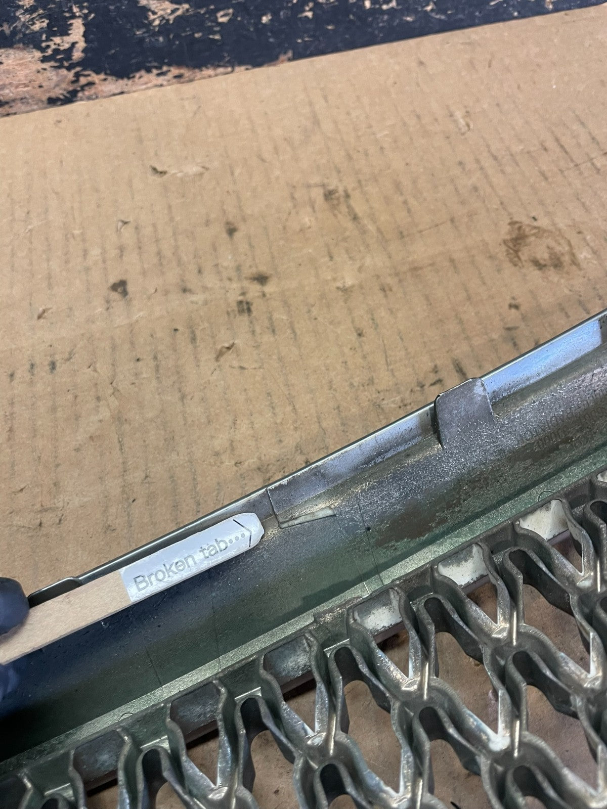 2007 to 2011 Hyundai Veracruz Chrome Grille Grill OEM AA5940 DG7
