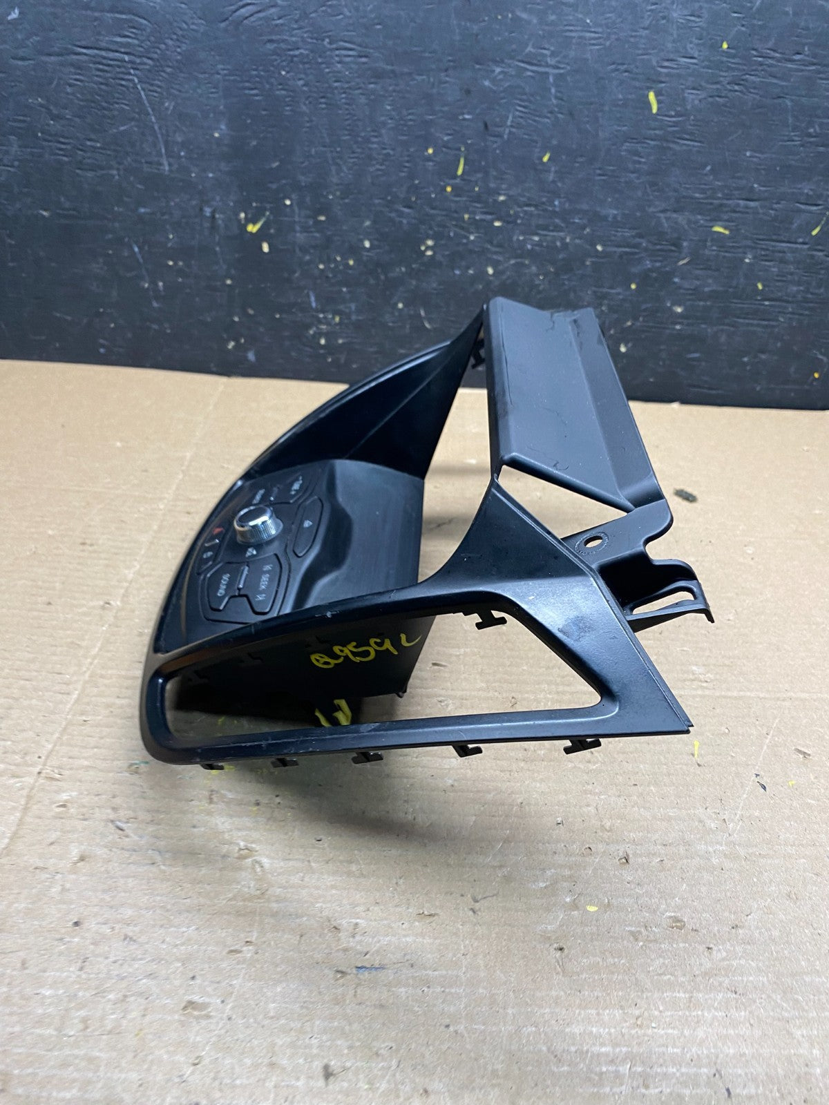 2013 2014 2015 2016 Ford Escape Dash Radio Control Panel Bezel Oem Q9592 DG2