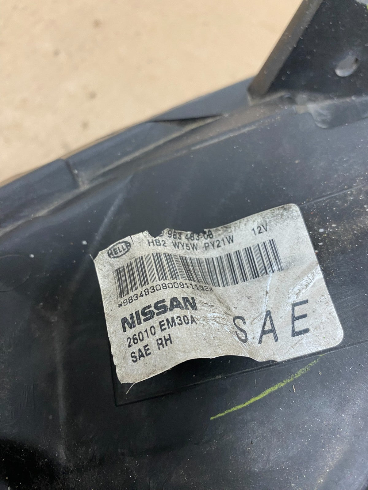 2008 to 2012 Nissan Versa Headlight Right Passenger Rh Side AG4111 DW10