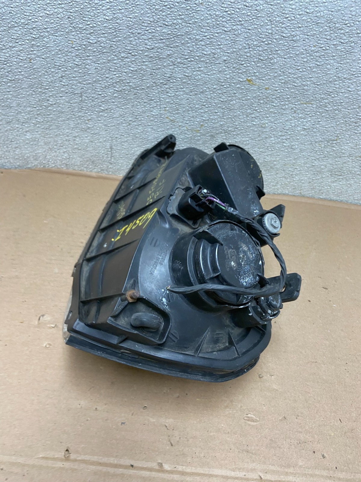 2004 to 2008 Suzuki Forenza Right Passneger RH Halogen Headlight Oem AA9895 DG5
