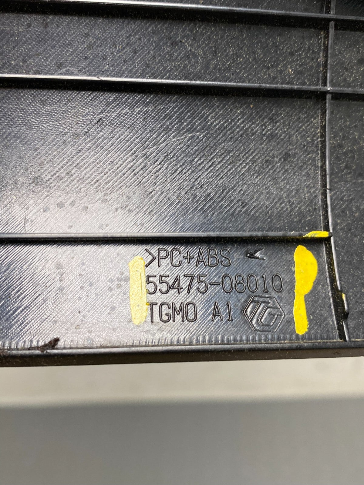 2011 to 2014 Toyota Sienna Dash Instrument Panel Trim A2268 DG15