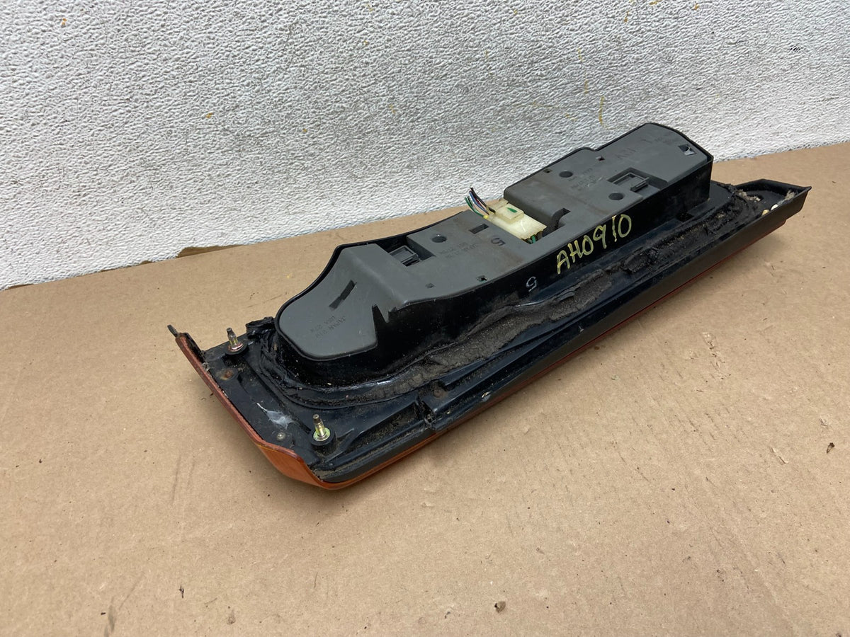 1987 to 1990 Nissan Sunny Sentra Left Driver LH Side Tail Light AH0910 DG6