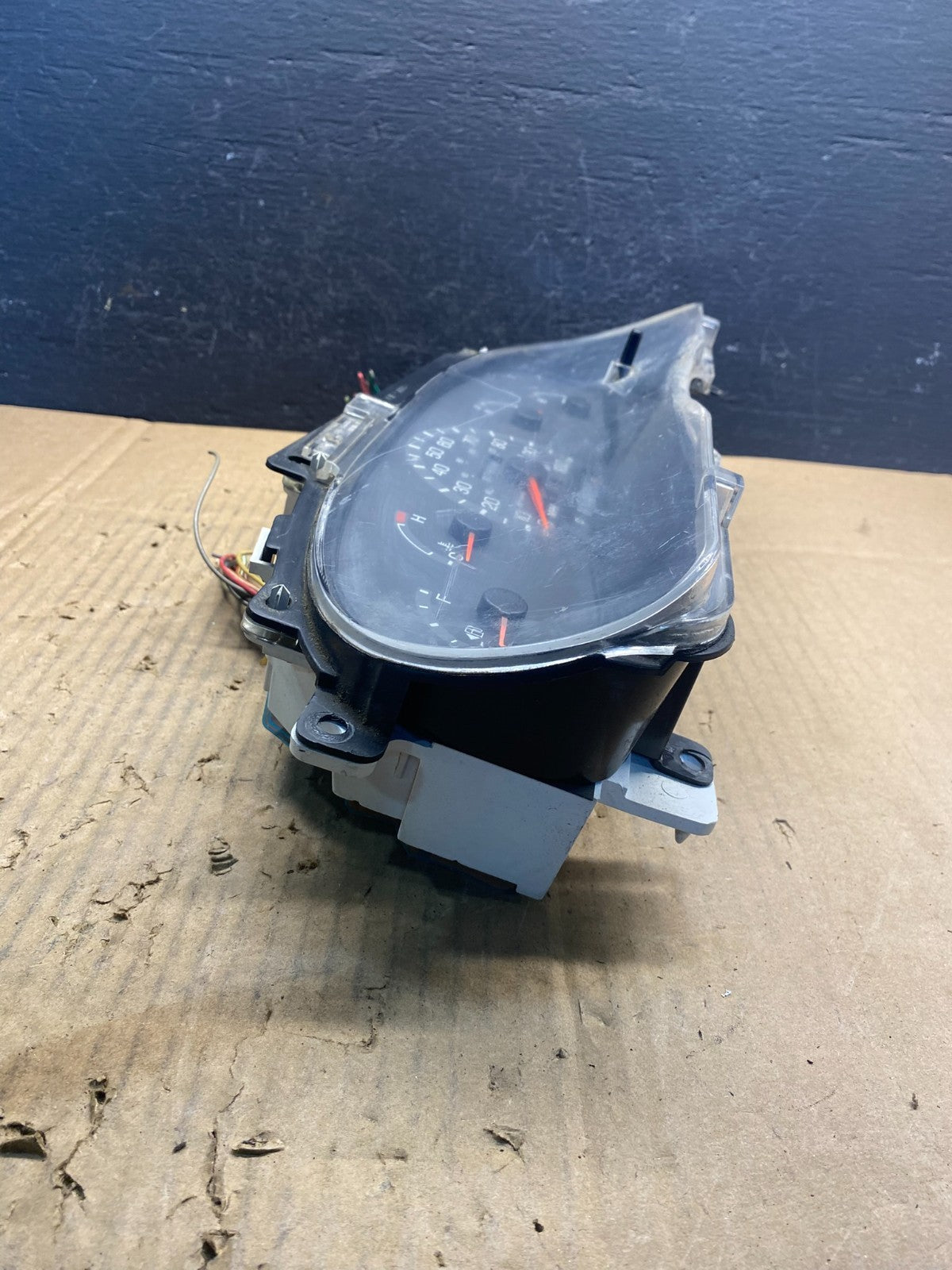 2001-2002 Ford Econoline E250 E350 Van Speedometer Instrument Cluster AD1753 DG3
