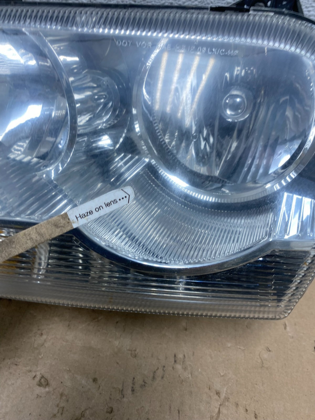 2005 2006 2007 Chrysler 300 Left Driver LH Halogen Headlight AF3279 DW4