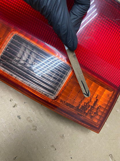 1999 2000 2001 Honda Odyssey Right Passenger RH Tail Light Inner AG9212 LK4