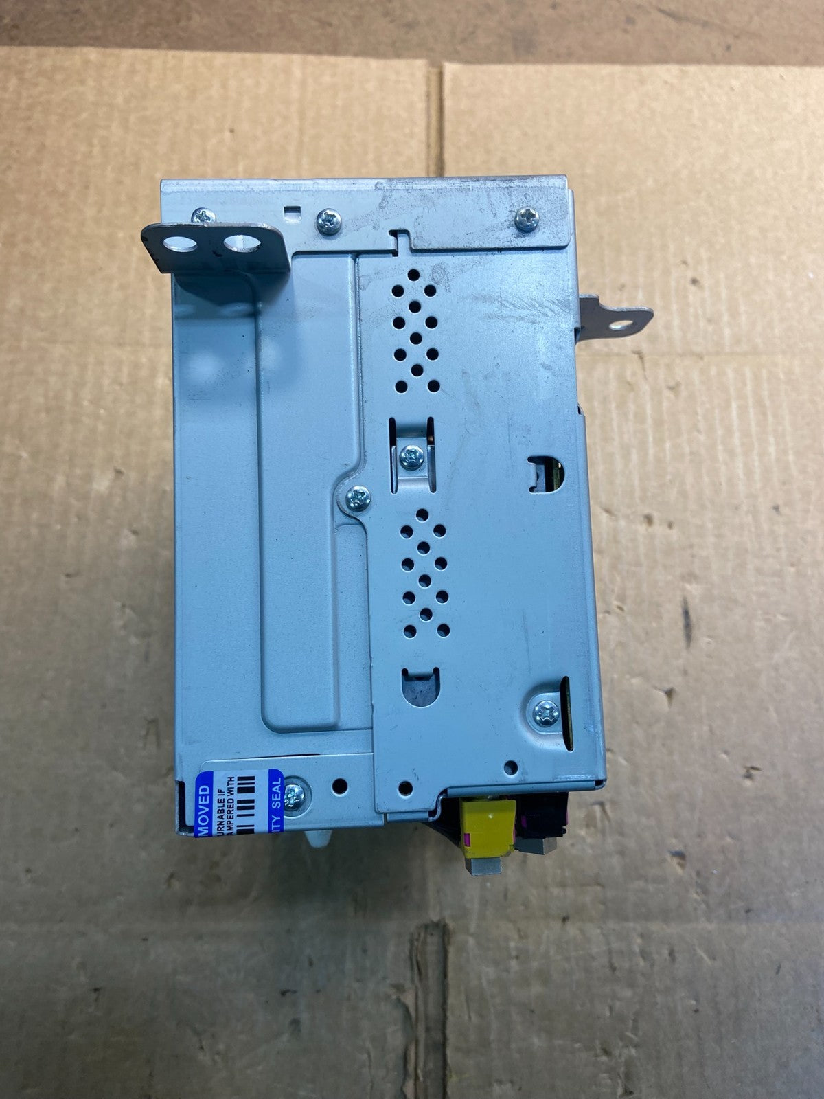 2011 to 2012 Chevrolet Equinox Cruze Radio Cd Receiver 22870782 Y7456 DG2