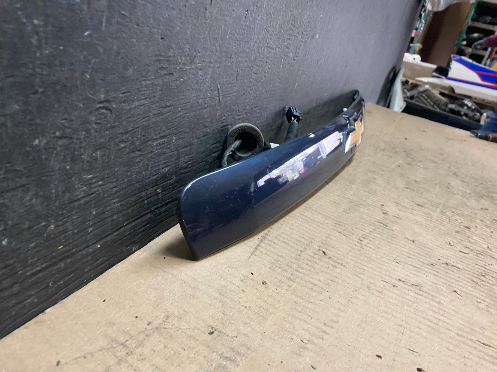 2016-2019 Chevrolet Trax Rear Trunk Camera Molding Trim Oem J7302 GD2
