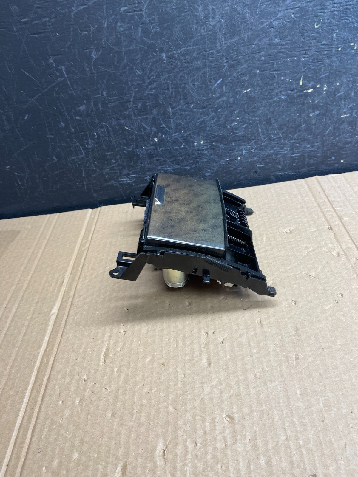2006 to 2012 Lexus IS250 IS350 Center Console Ash Tray Ashtray AF6176 DG2