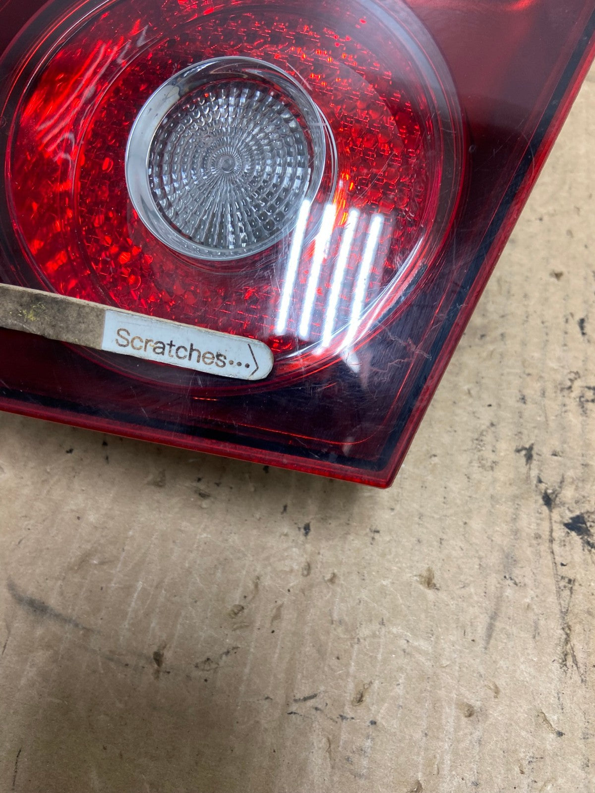 2008-2010 Volkswagen Jetta Sedan Right Passenger Inner Tail Light AG2239 LK3
