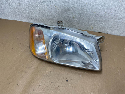 2000-2002 Hyundai Accent Right Passenger Halogen Headlight S0286 DW1