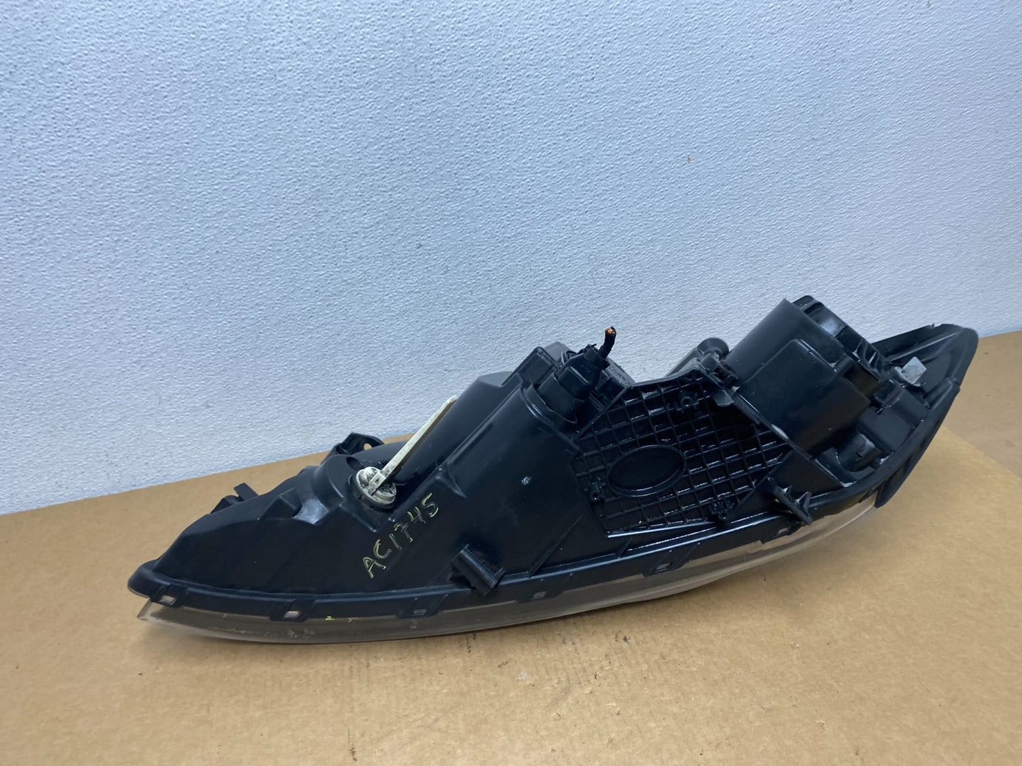 2011-2013 Kia Optima Right Passenger RH Side Headlight Halogen AC1745 DW8