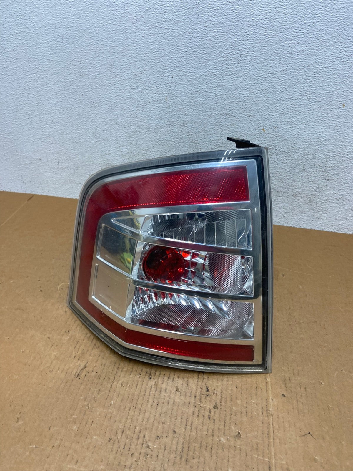 2007 2008 2009 2010 Ford Edge Tail light Left Driver LH Side AD9311 LK0