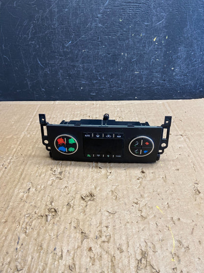 2007-2011 GMC Yukon Tahoe Automatic Climate Temperature Temp Control AE1818 DG0