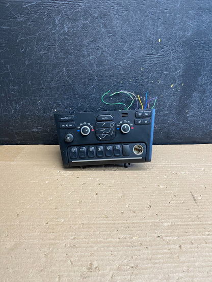 2003-2013 Volvo XC90 Center A/C Climate Control Radio Panel Bezel AG6382 DG0