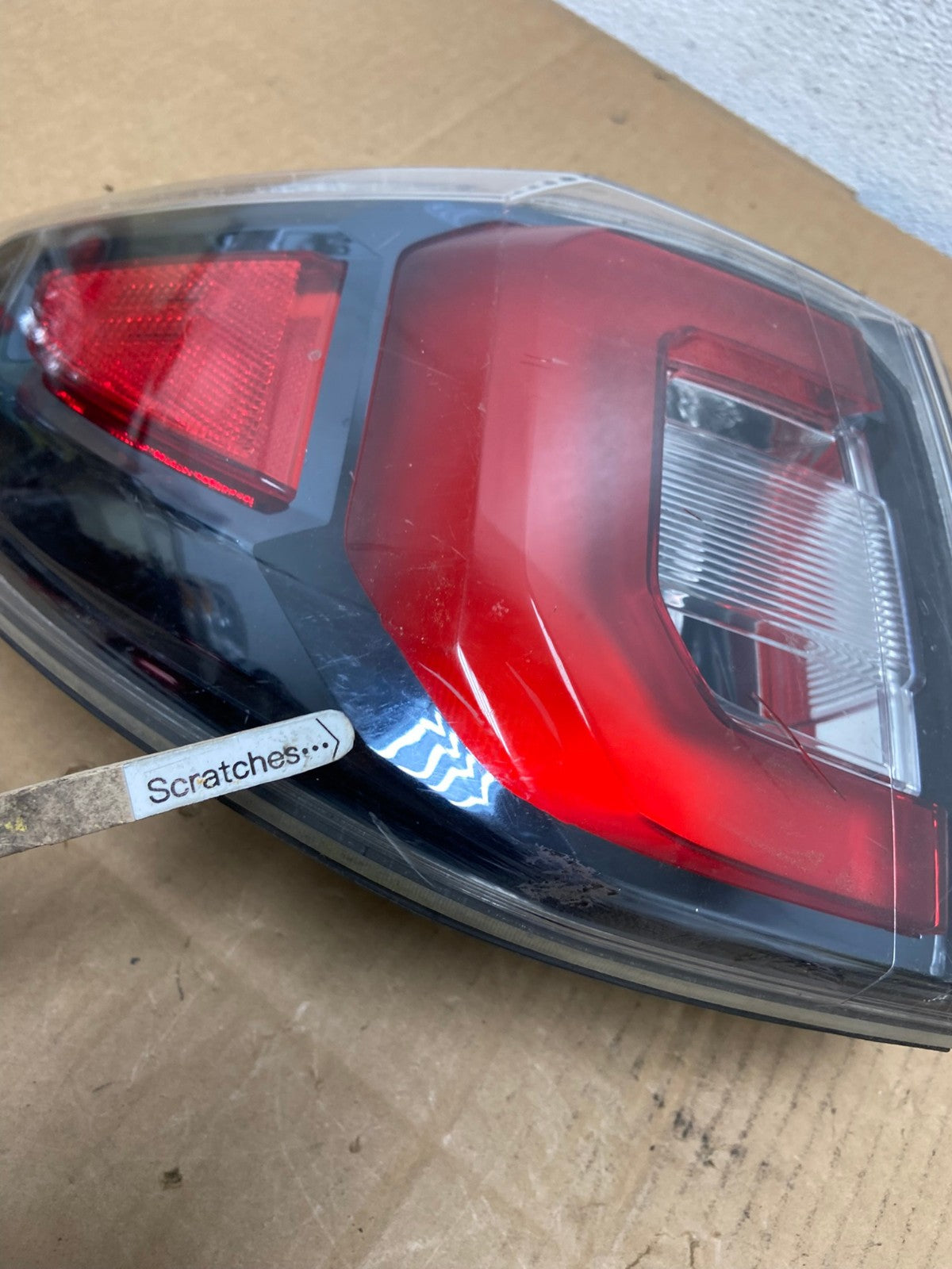 2013 to 2016 GMC Acadia Left Driver LH Side Tail Light AD0893 LK3