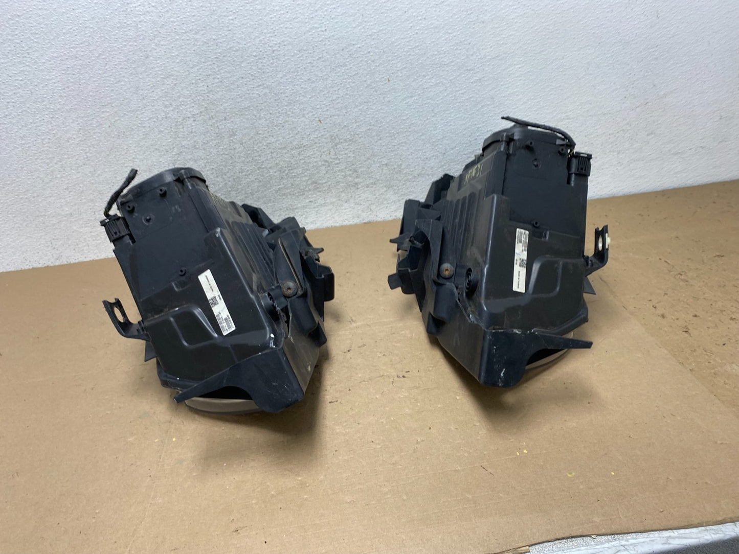 2006 to 2008 BMW 3-Series Sedan E90 Left+Right Set Side LED Headlights AF4631 DG11