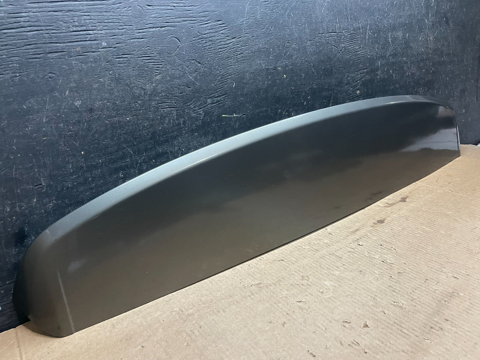 2009 to 2014 Volkswagen Routan Rear Spoiler OEM Y9569 DG1