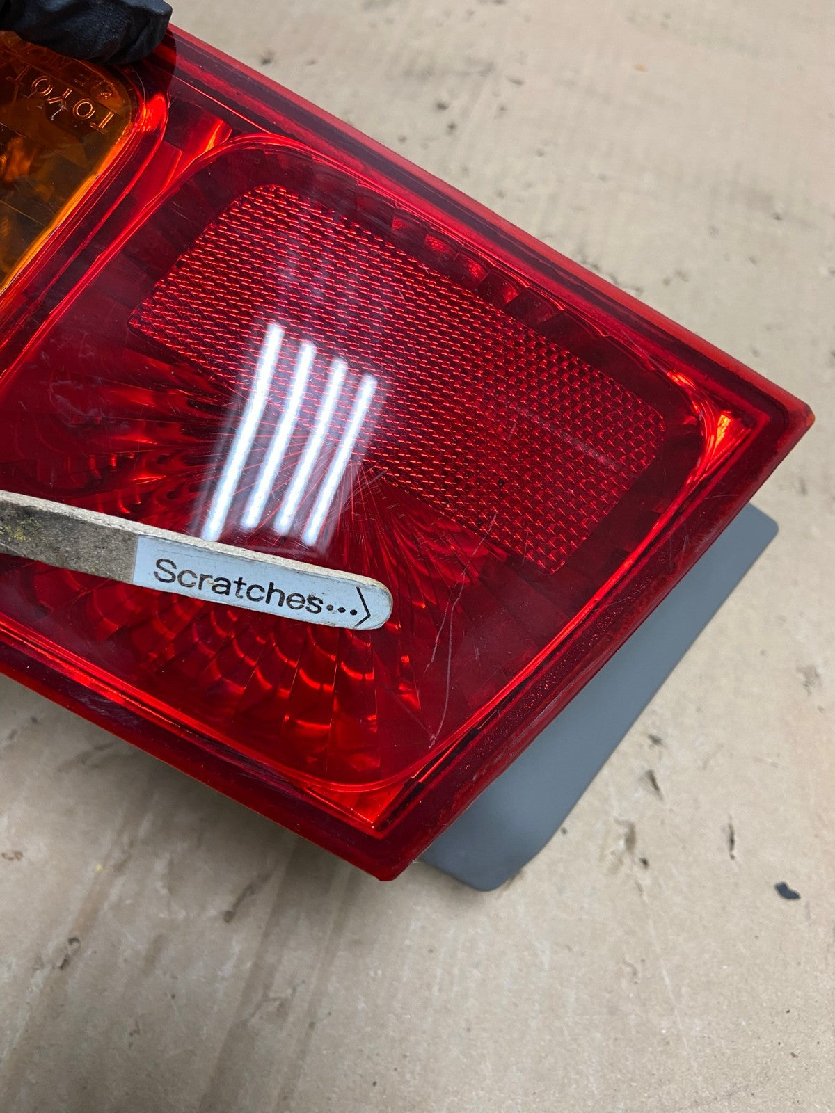 2000 to 2001 Toyota Camry Right Passenger Rh Tail Light AE9302 LK3