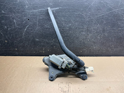 2004 to 2009 Toyota Prius Rear Wiper Windshield Motor u9257 DG0