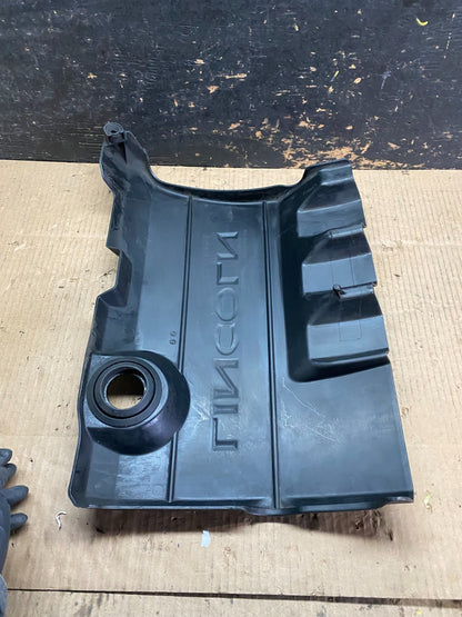 2009 to 2012  Lincoln MKS 3.7L Engine Motor Cover w5877 DG7