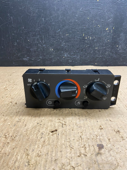 2008-2018 A/C Heater Climate Control Module Panel For Mack CHU CXU AF16720