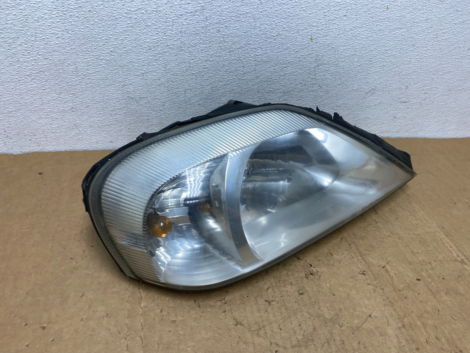 2000 to 2005 Mercury Sable Right Passenger Side Halogen Headlight AD1363 DW2