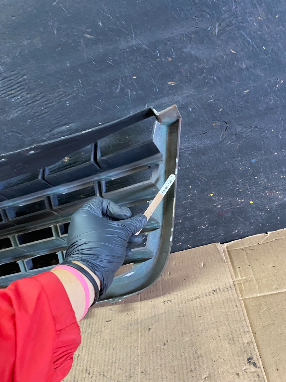 2008 to 2010 Chrysler Town & Country Front Upper Grill Grille Oem T0112 DG8